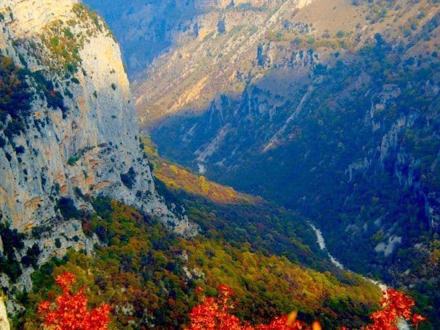 Photo of mountain landscape and river in Zagori.